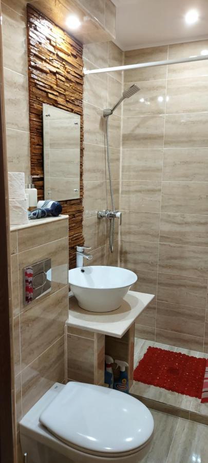 The View Apartment Orsova Exterior photo